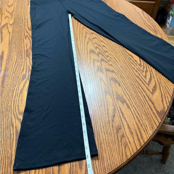 Copyleaf High waisted Flared Yoga Pants Pockets Black Size Large New - Picture 9 of 11